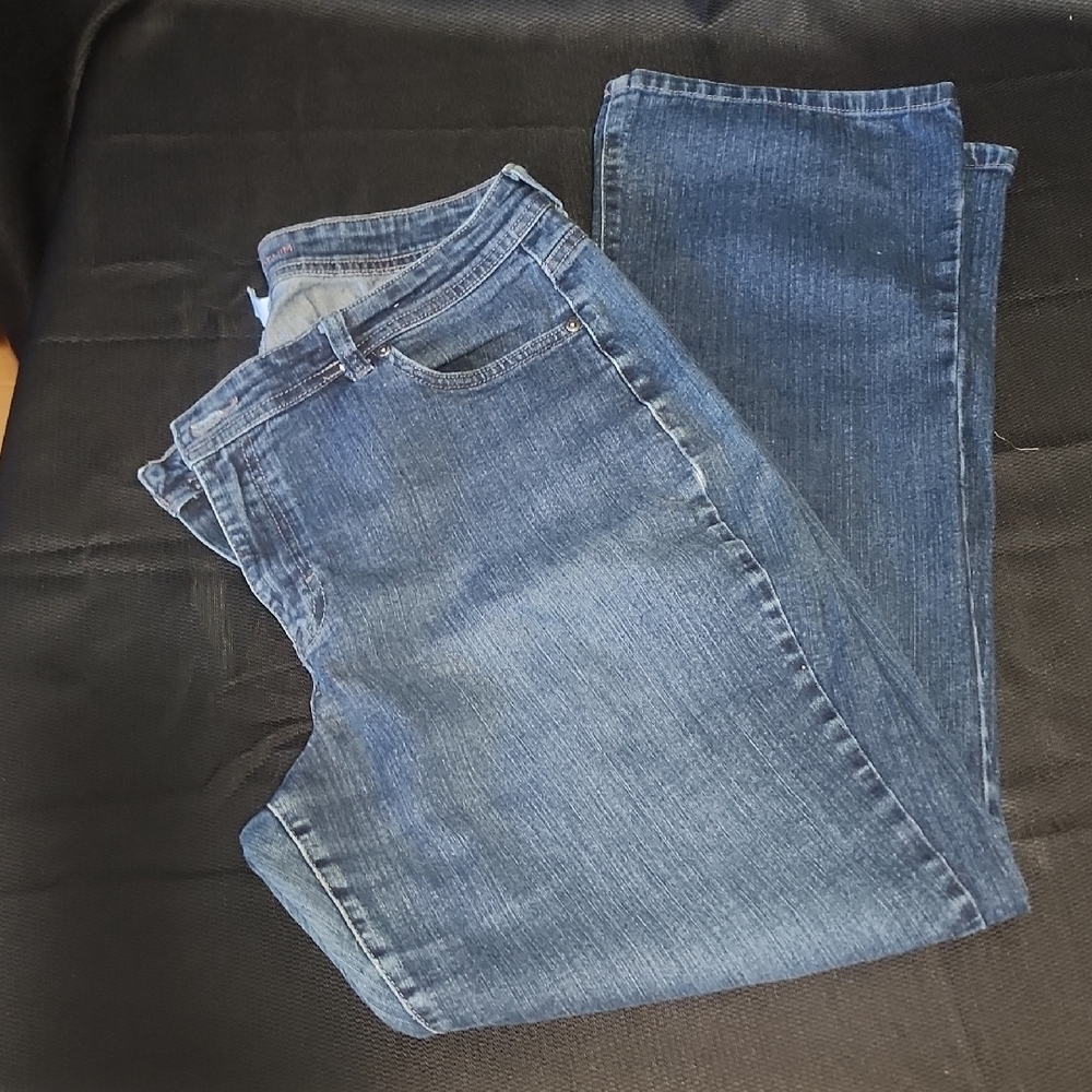 Style & Co. Curvy Blue Boot Leg Jeans - Picture 1 of 8